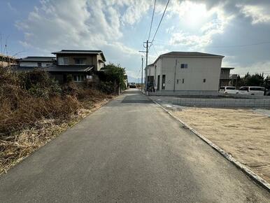 前面道路です。