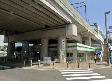 ファミリーマート名鉄鳴海駅店