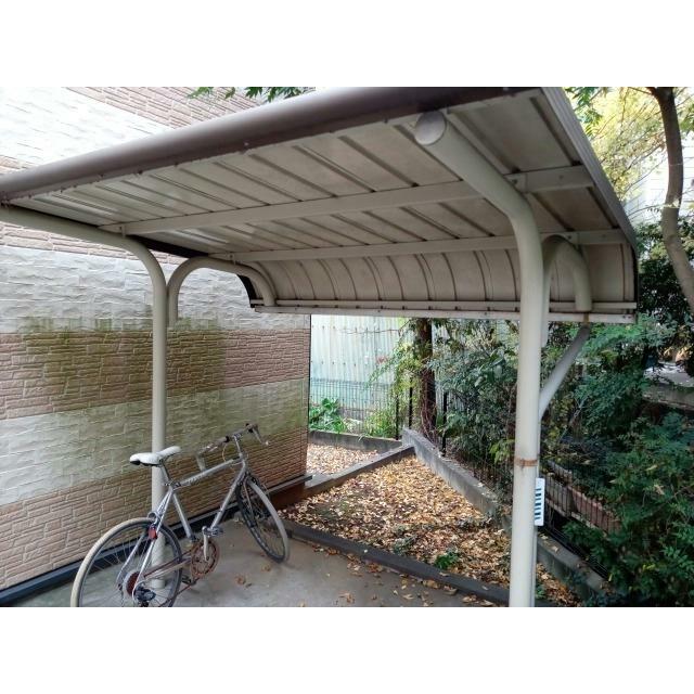 駐輪場　原付＆自転車のみ駐輪可能
