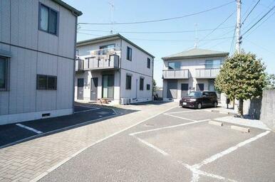 【敷地全景】サニープレイスＡ～Ｄ棟で、街並みを形成しております！！Ｄ棟は一番北側に位置しております…