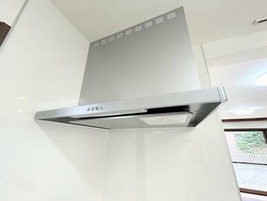 レンジフード新品交換済み