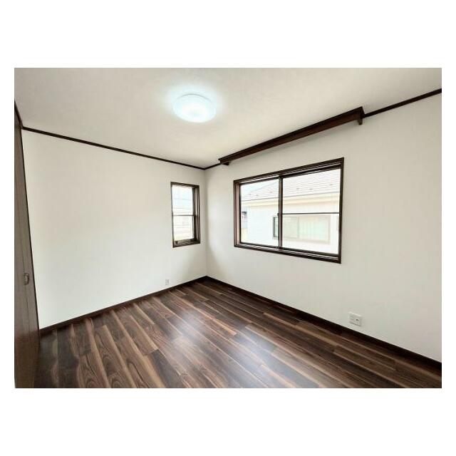 2階北側洋室 約6.3帖