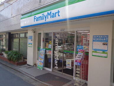 ファミリーマート笹塚三丁目北店