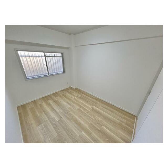 「洋室」約5帖のお部屋です