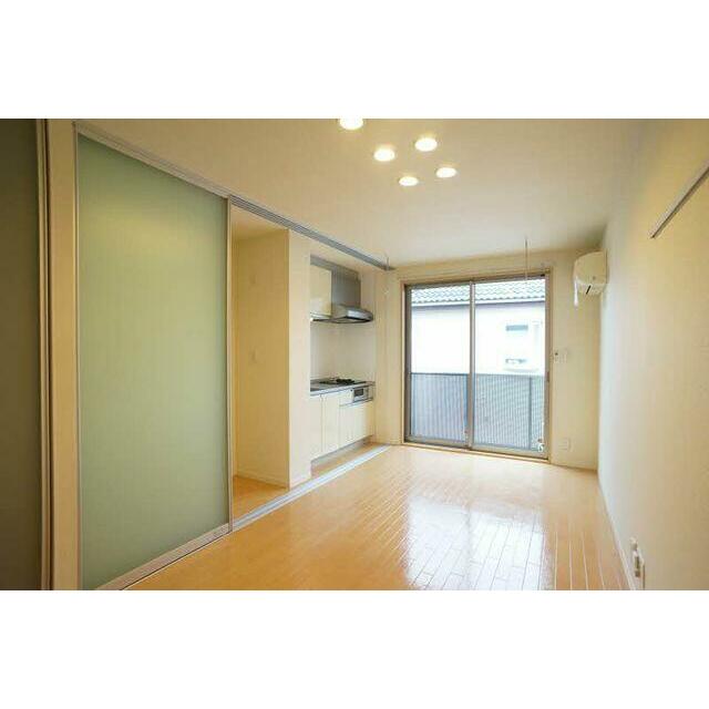 スライディングスクリーンで仕切ることが可能です