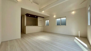 ご家族が集まるLDKは広々とした空間でゆったりと寛げます