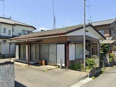 建築条件無し売地です。