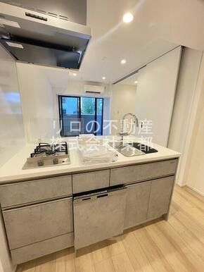 人気の対面式キッチン♪会話しながらお料理できます☆