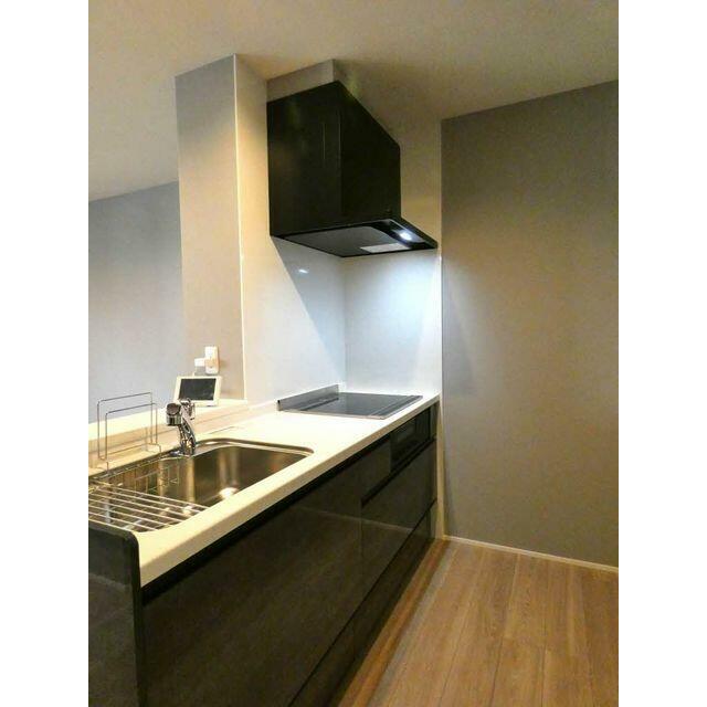 対面キッチンで会話を楽しみながらのお料理を！