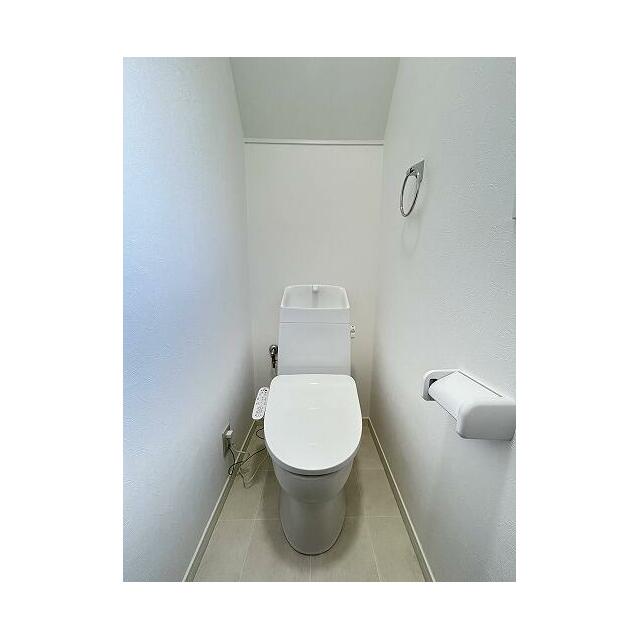 「トイレ」1階トイレ新品交換しております