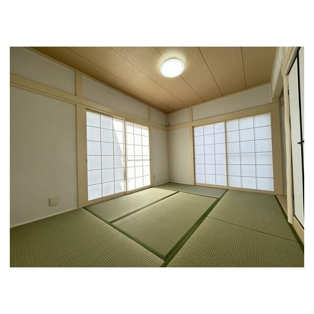 「1階和室」1階6帖和室の様子です