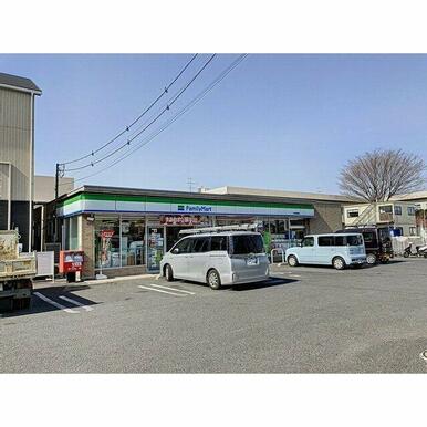 ファミリーマート　大和西鶴間店