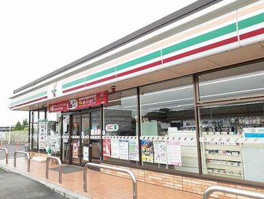 セブンイレブン亀山管内町店