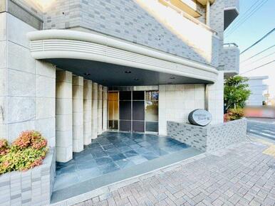 エントランス(外)
