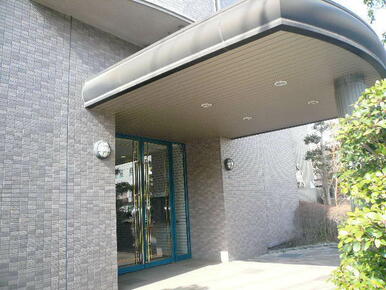 建物への入り口★