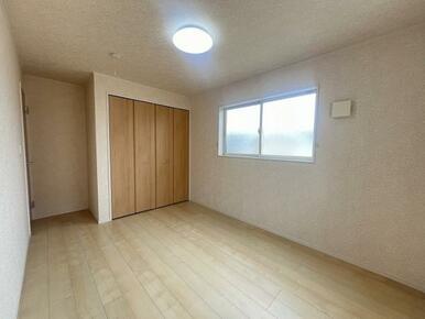 東側洋室約6.5帖