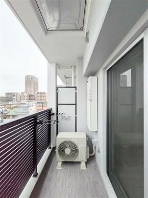 （参考）５０２号室〈Ｗｈｉｔｅ〉　バルコニー　同タイプになります