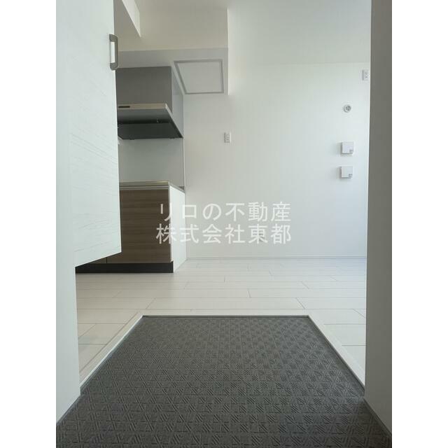 玄関には下駄箱があるのでスッキリとした空間を保てます