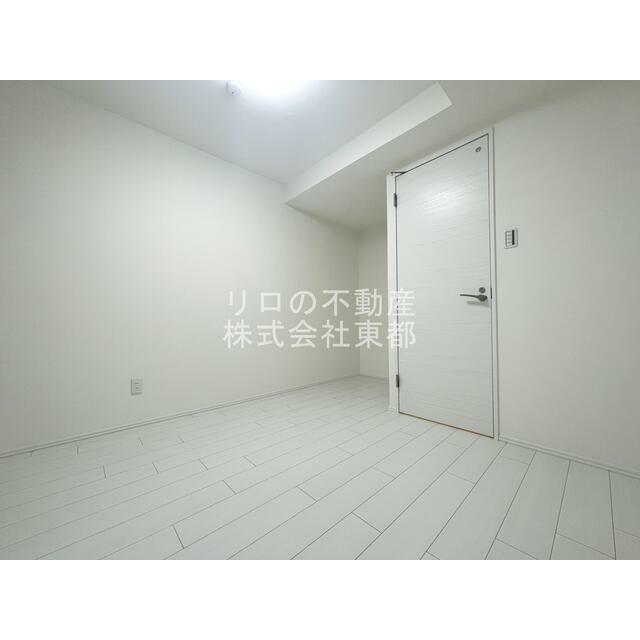 室内は落ち着いた温もりを感じるフローリングです☆