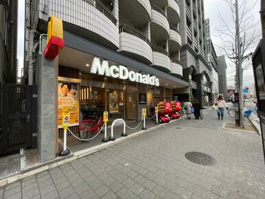 １階にマクドナルドが出店中！