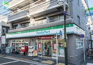 ファミリーマート西大井４丁目店