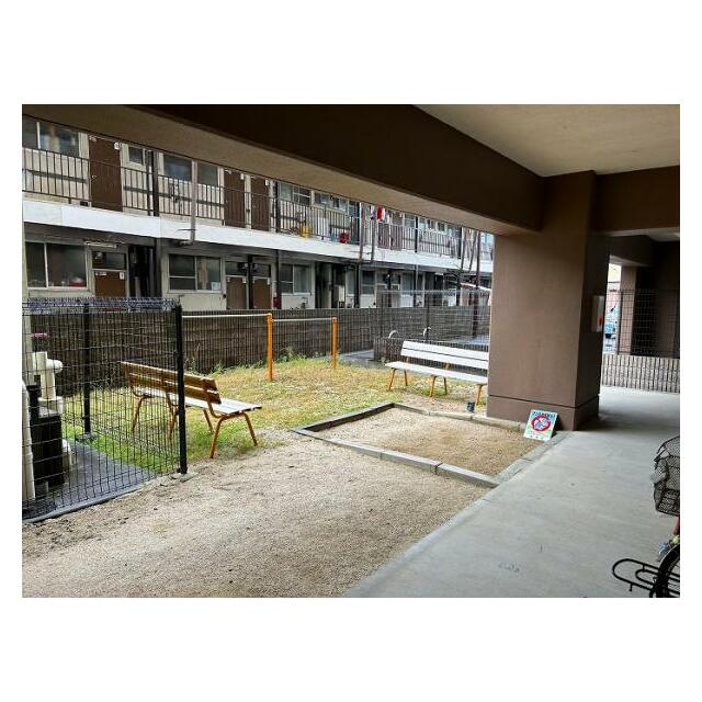 マンション内公園