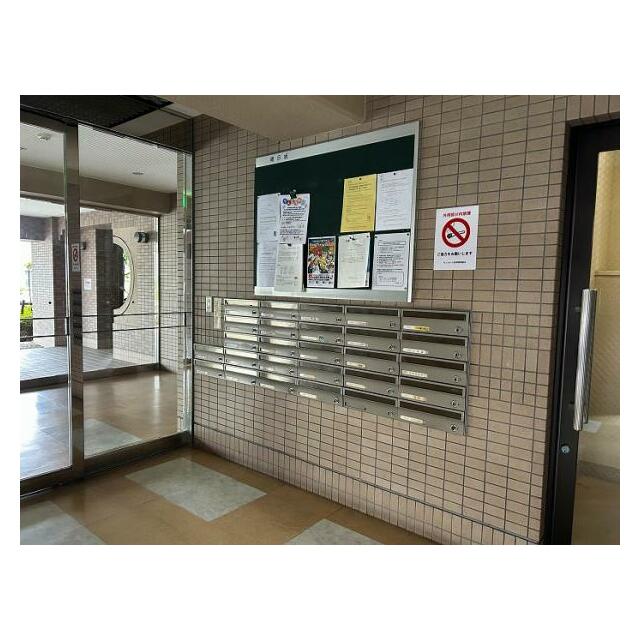 エントランスポスト