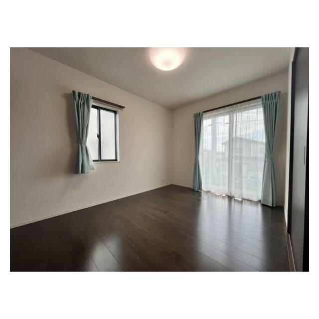 お客様が来た時には客間としても利用できます＾＾