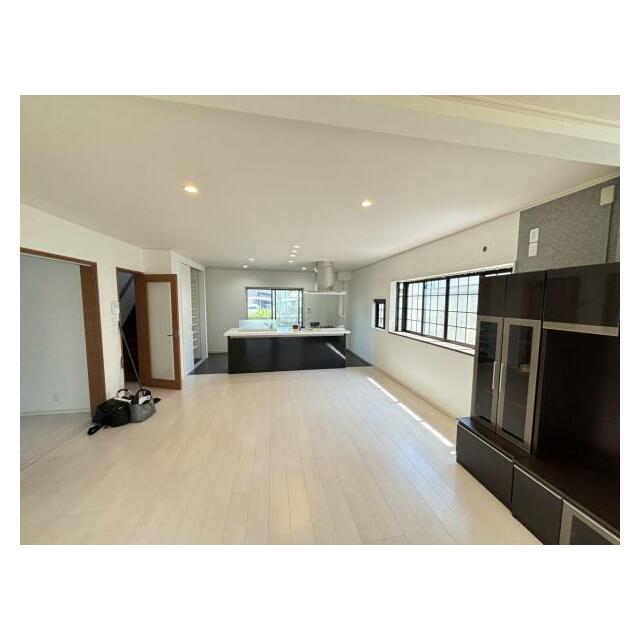 ２３帖あり開放的な空間