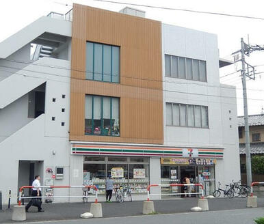 セブンイレブン川越南古谷店