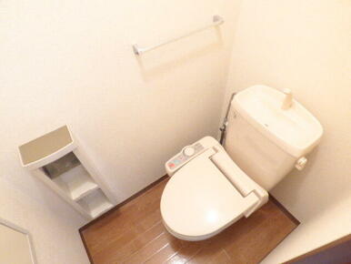 ★温水洗浄便座付きです★