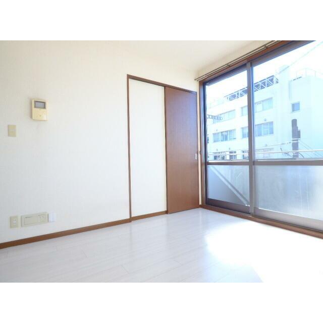 ★白を基調とした室内です★