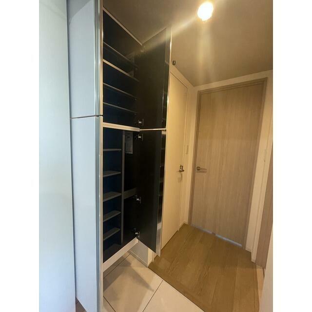 シューズボックス