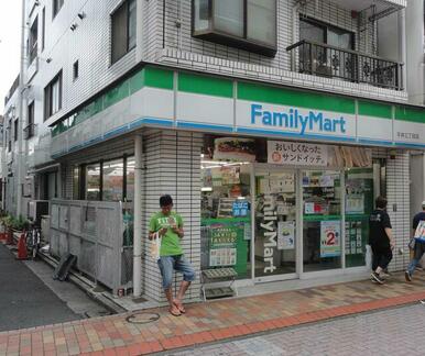 ファミリーマート平井三丁目店