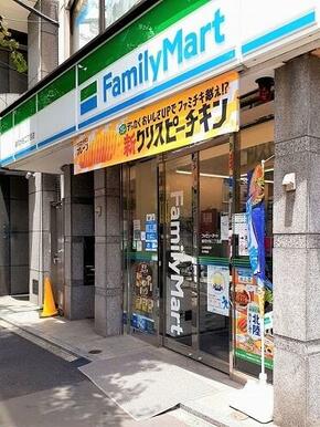 ファミリーマート雑司が谷二丁目