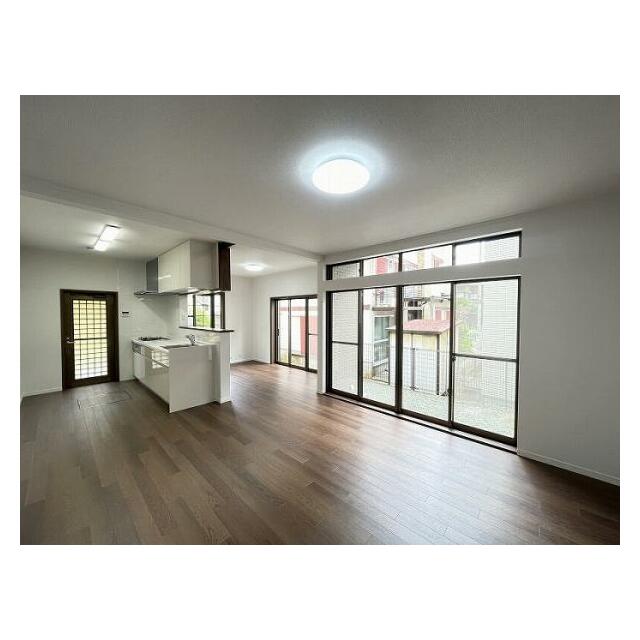 「LDK」約18帖の広々したお部屋です