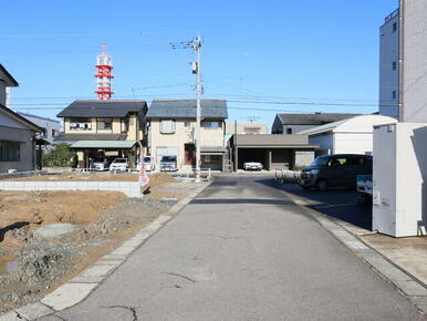 東側前面道路４．５ｍ