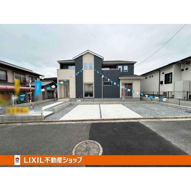 並列4台　家族分の自転車を駐輪したり、来客用の駐車スペースとしてもお使いいただけます。 撮影1/12