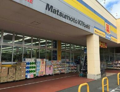 備品は部屋毎に異なります。１Ｆのみフローリング