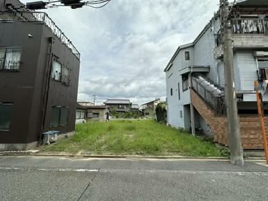 建築条件付き土地販売ではない為、お好きなハウスメーカー・工務店で建築いただけます。