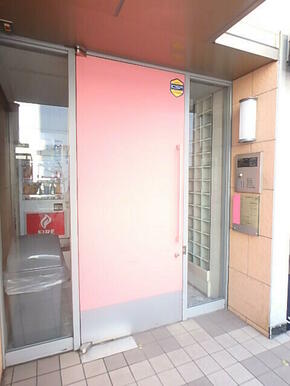 オートロック付きエントランス