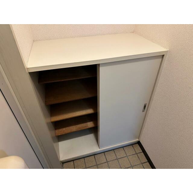 シューズボックス