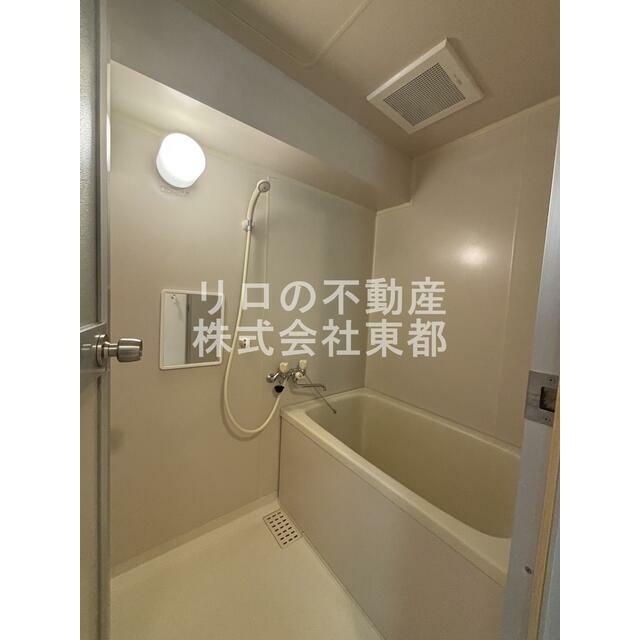 バストイレ別！湯船につかることで日頃の疲れを癒せます♪