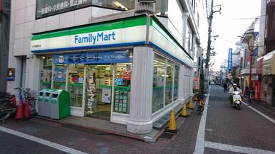 ファミリーマート大田梅屋敷店