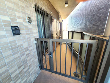 独立性の高い“玄関ポーチ付き”住戸