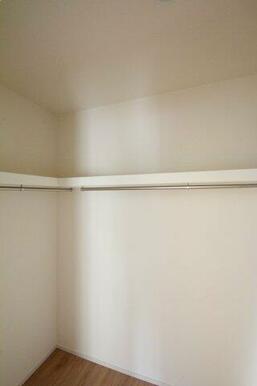 7.5帖のお部屋にはウォークインクローゼット付き
