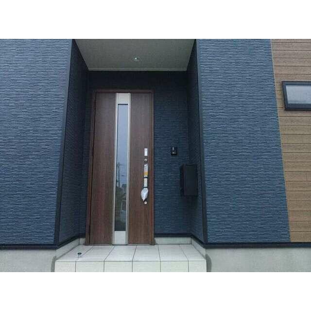 家族もゲストも気持ちよく迎える玄関