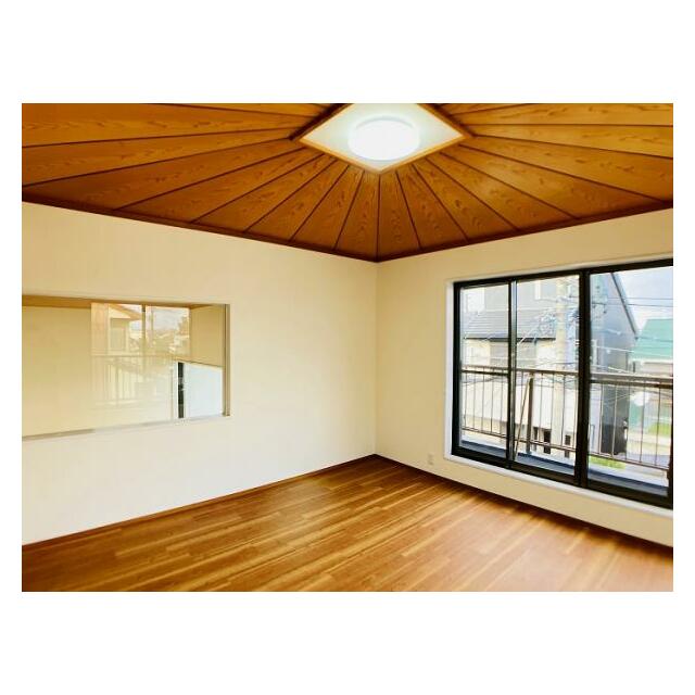 「洋室」2階北側約7帖洋室別角度からの様子です。