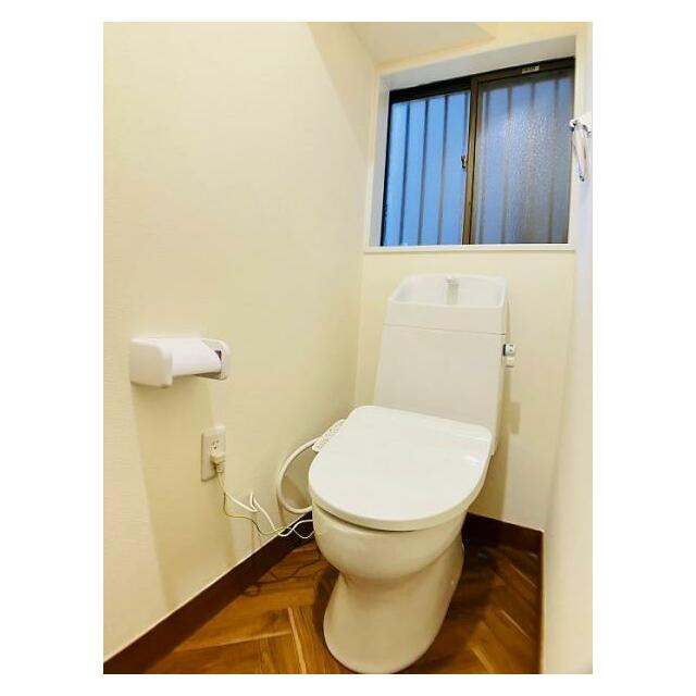 「トイレ」1階トイレの様子です。