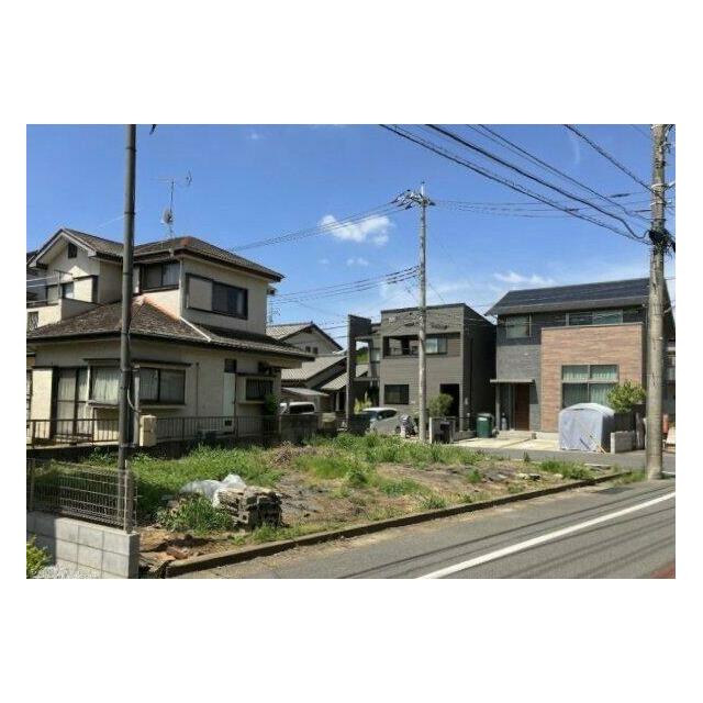 前面道路含む現地写真です